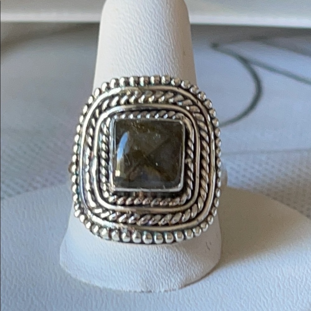 Labradorite ring